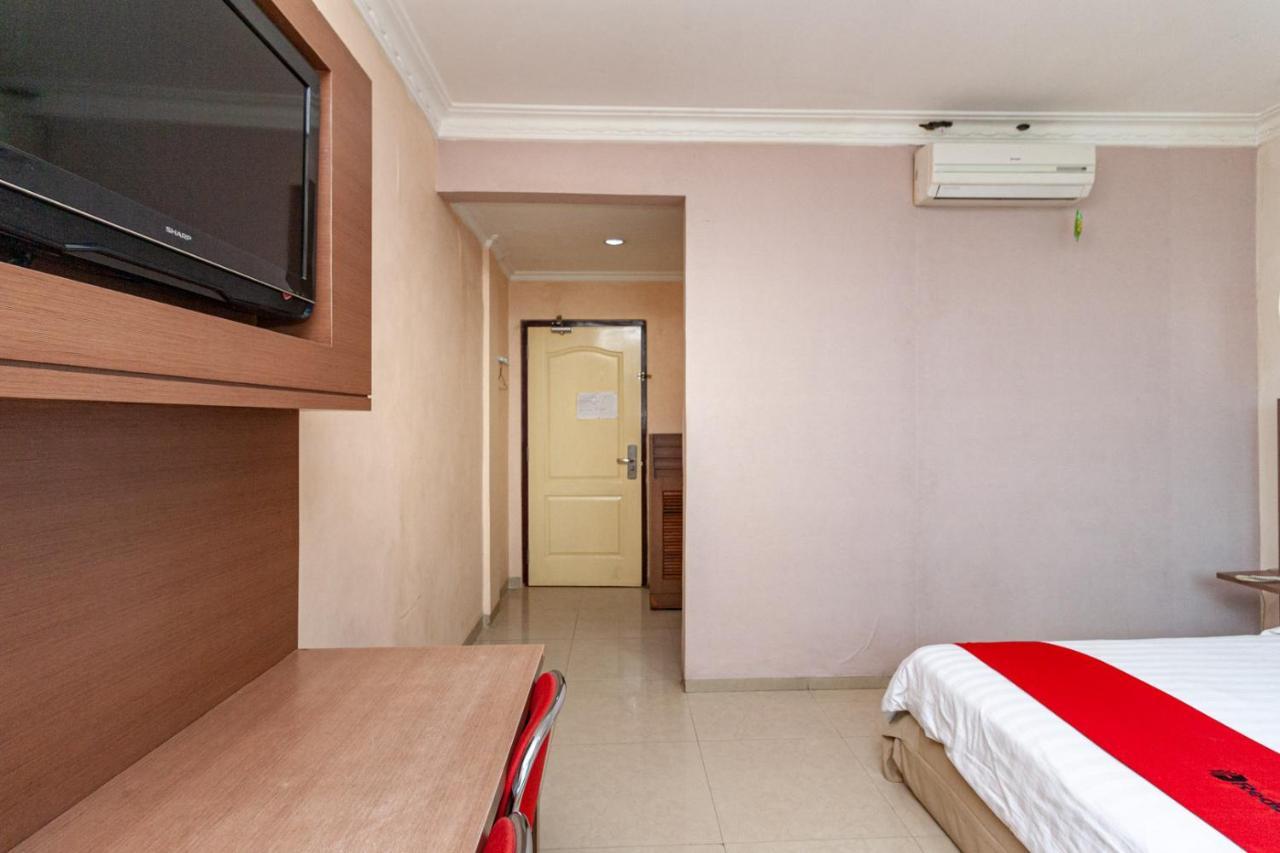 Reddoorz Premium At Hotel Ratu Residence Palmerah Esterno foto